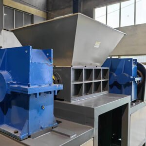 metal shredder feeding inlet