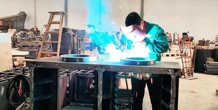 Welding structural components in the BSGH workshop