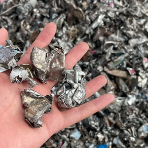 Metales no ferrosos de chatarra de automóviles