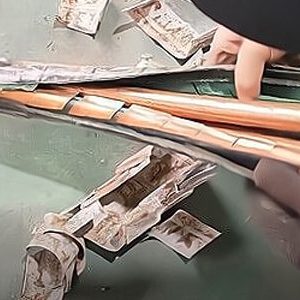 Holen Sie sich das getrennte Kupfer und Kunststoff