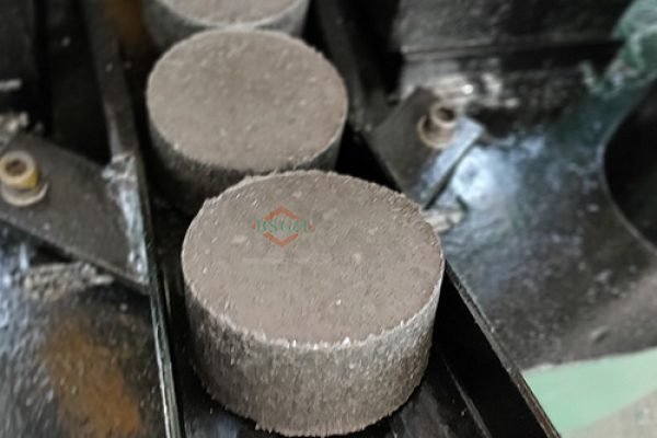 matière première de la machine à briquettes métalliques