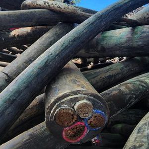 Schrott mehradriger Kabel