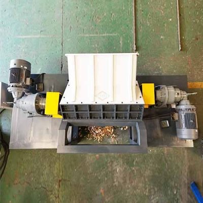vertical dual shaft shredder machine BS-D2000 for crushing IBC container tank from bsgh granulator